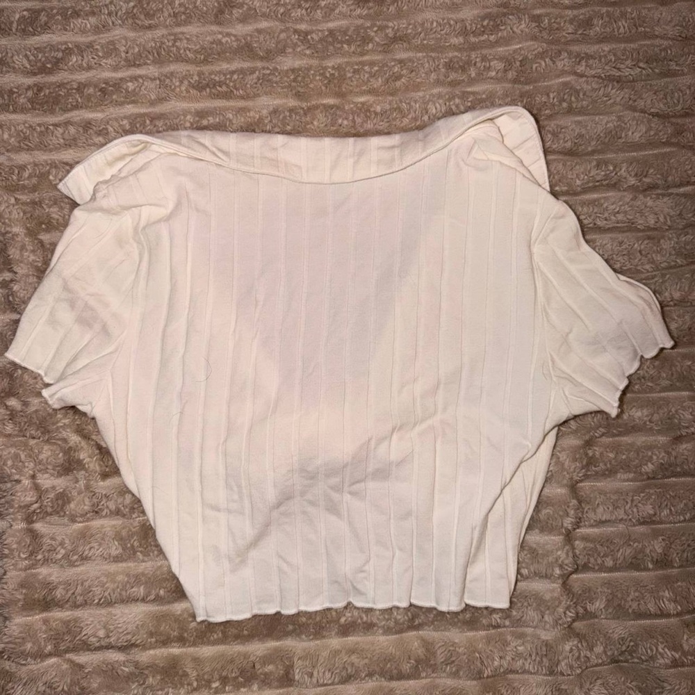 Women’s White Knot-Front Collared Top - Picture 4 of 4